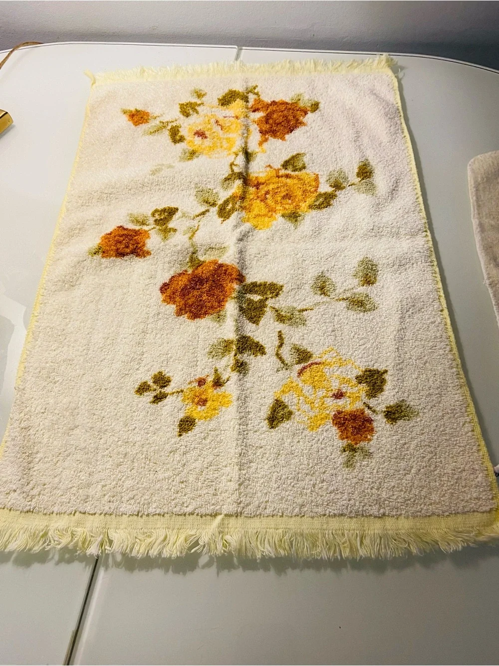 Vintage Flowered & Fringed Bath Towels